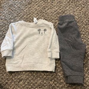 Mickey sweat outfit